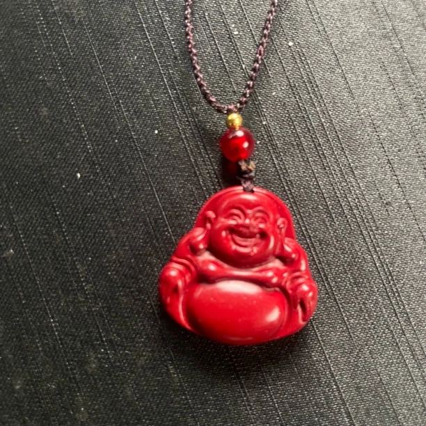 含辰砂工艺品含辰砂工艺品朱砂红砂弥勒佛公吊坠女款本命年礼物