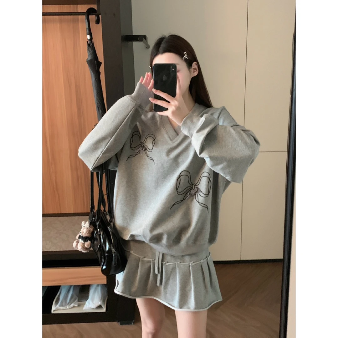 2025年春季新款蝴蝶结可拆v领绣花长袖圆领卫衣松紧腰半裙