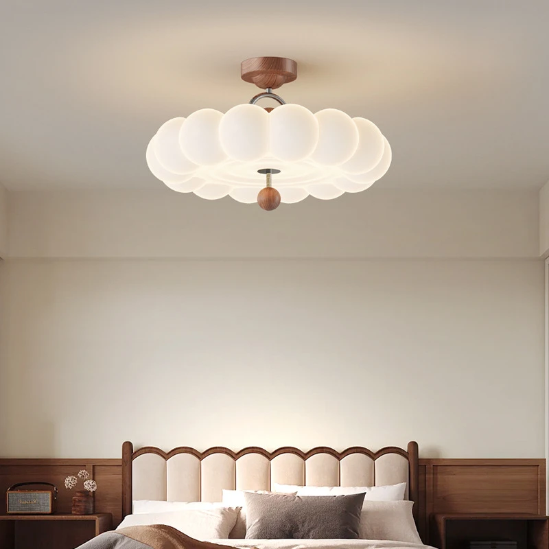 云朵奶油风卧室吸顶灯法式中古风全光谱护眼现代简约客厅书房灯具