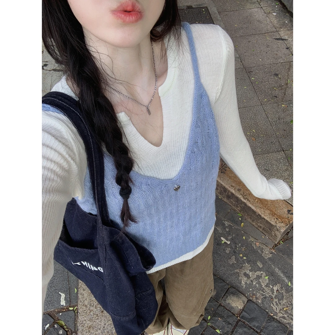 蓝色V领吊带+白色针织衫两件套上衣女早秋新款韩系叠穿小众套装