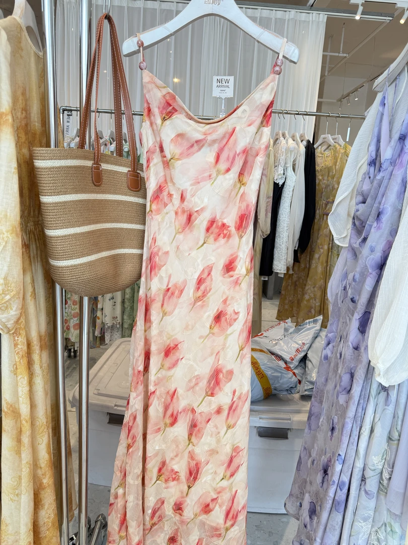 【门店同款】ENJOY春季法式油画斜裁长裙161907210