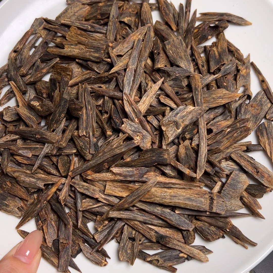 d***s树脂制品海南天然红油沉水树心瓜子料150克
