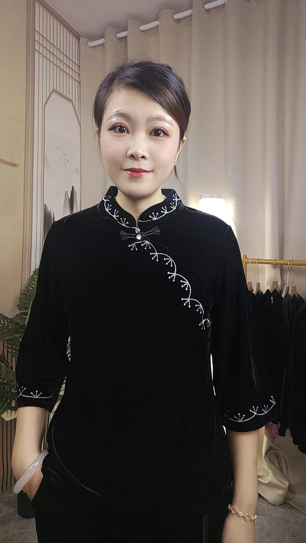 新中式精品刺绣丝绒七分袖时尚显瘦上衣