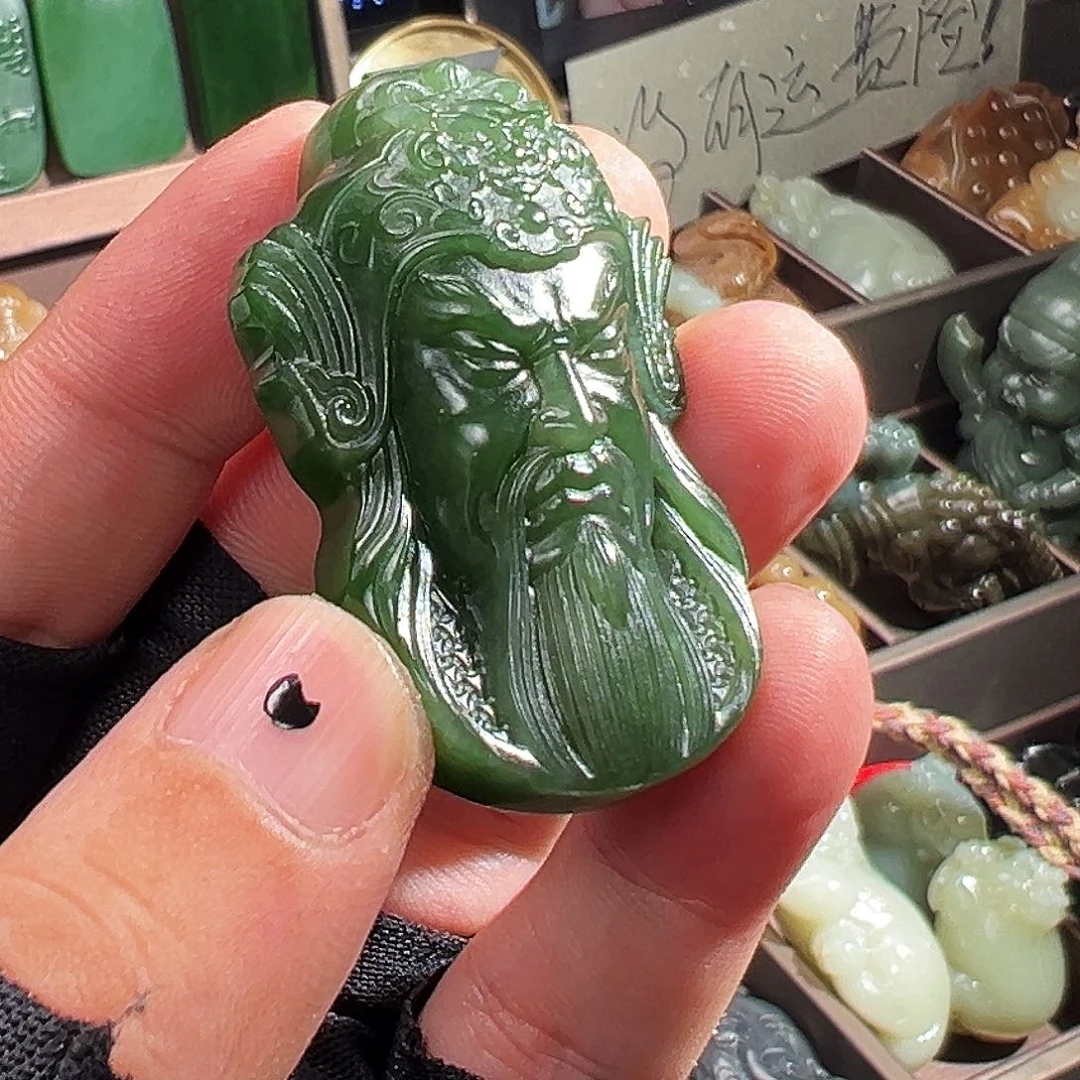 和田玉（碧玉）颈饰未镶嵌