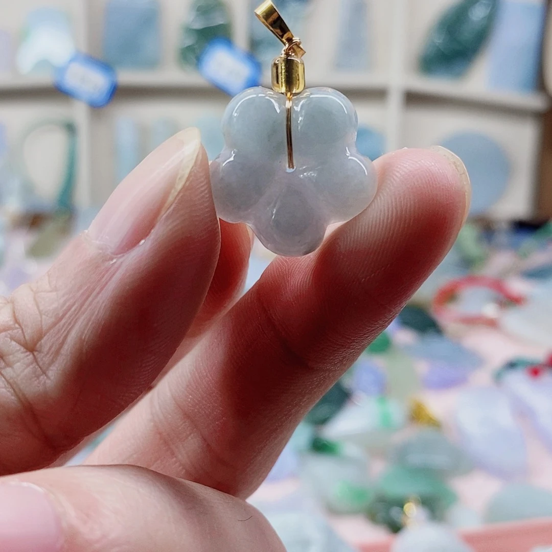 颈饰未镶嵌翡翠天然