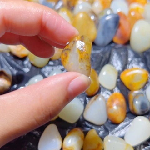 和田玉（子料）未镶嵌颈饰6.1克