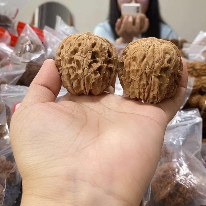 @***少文玩核桃吊坠门墩42+修