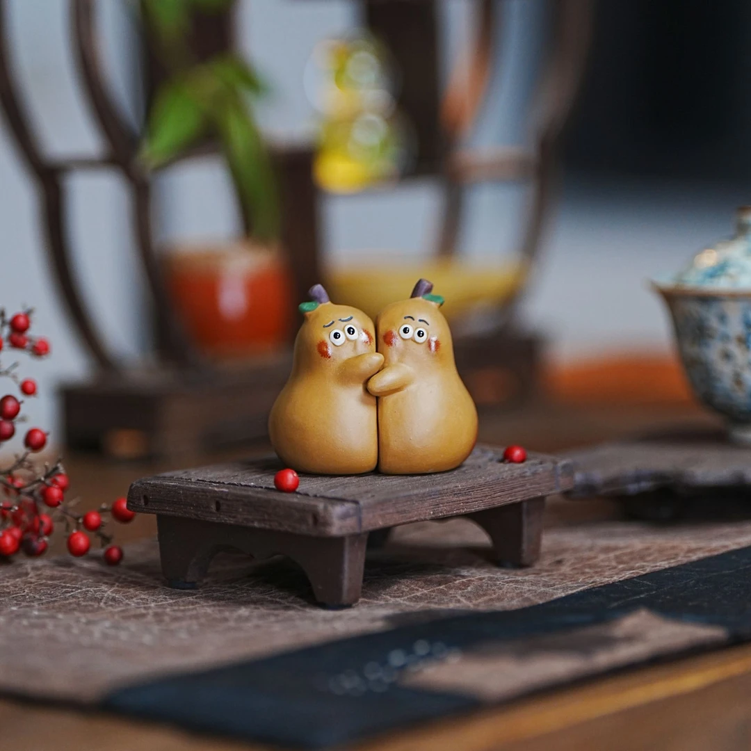抱抱梨紫砂茶宠手工可爱创意茶宠摆件小众茶玩梨茶宠