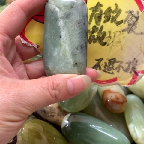 蛇纹石玉未镶嵌手把件