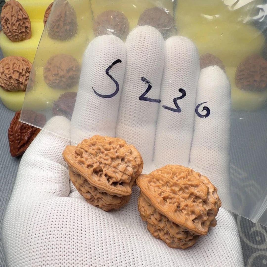 文玩核桃吊坠全品关关35