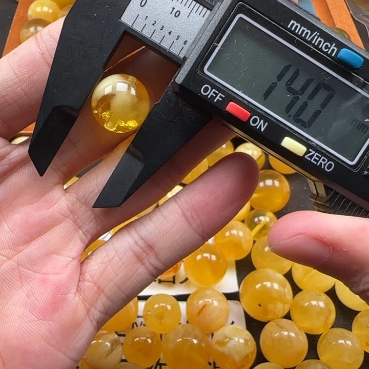 蜜蜡未镶嵌珠宝奇石天然69