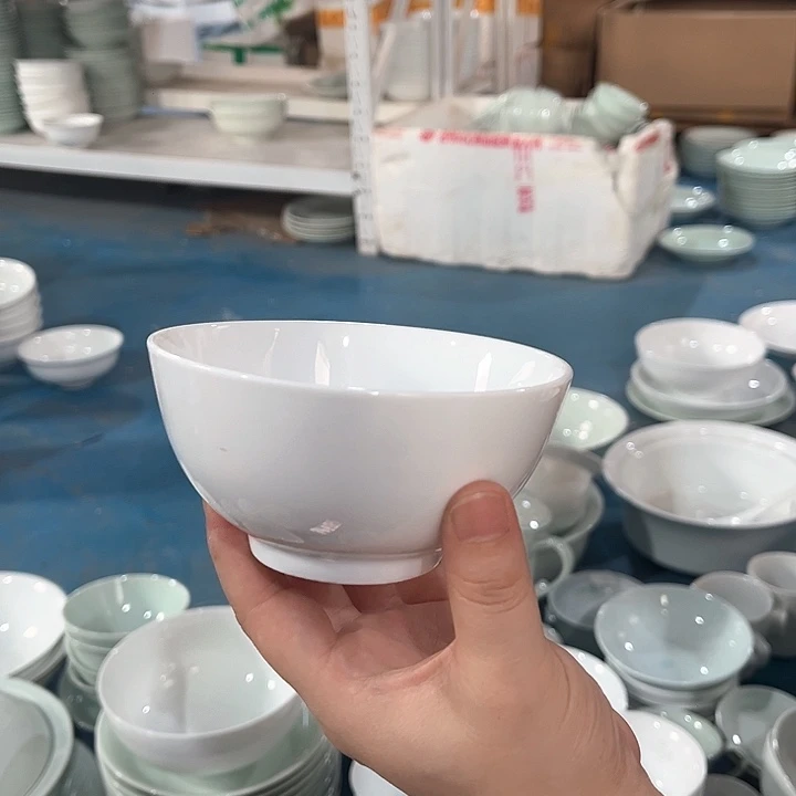 瓷片白瓷4.5寸罗汉碗十个，微瑕包邮