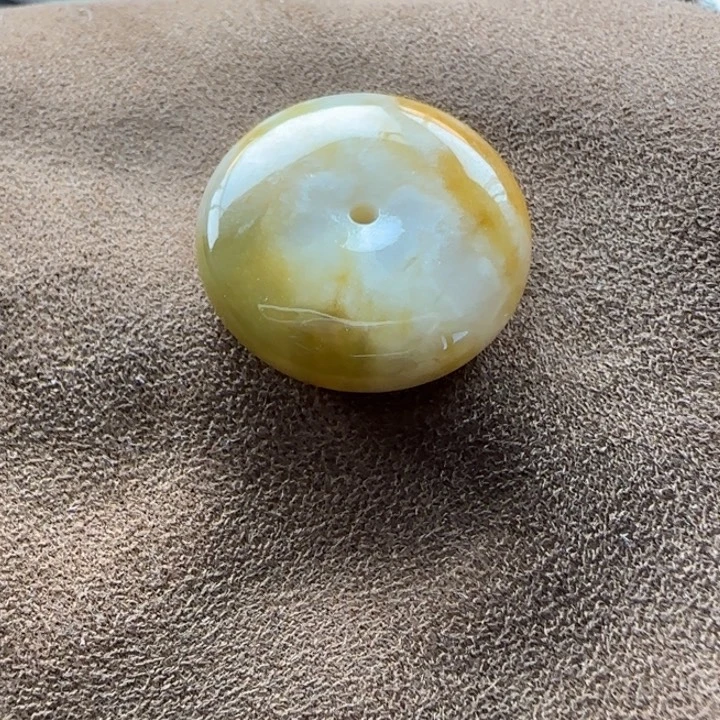 翡翠未镶嵌颈饰糯化三彩平安扣