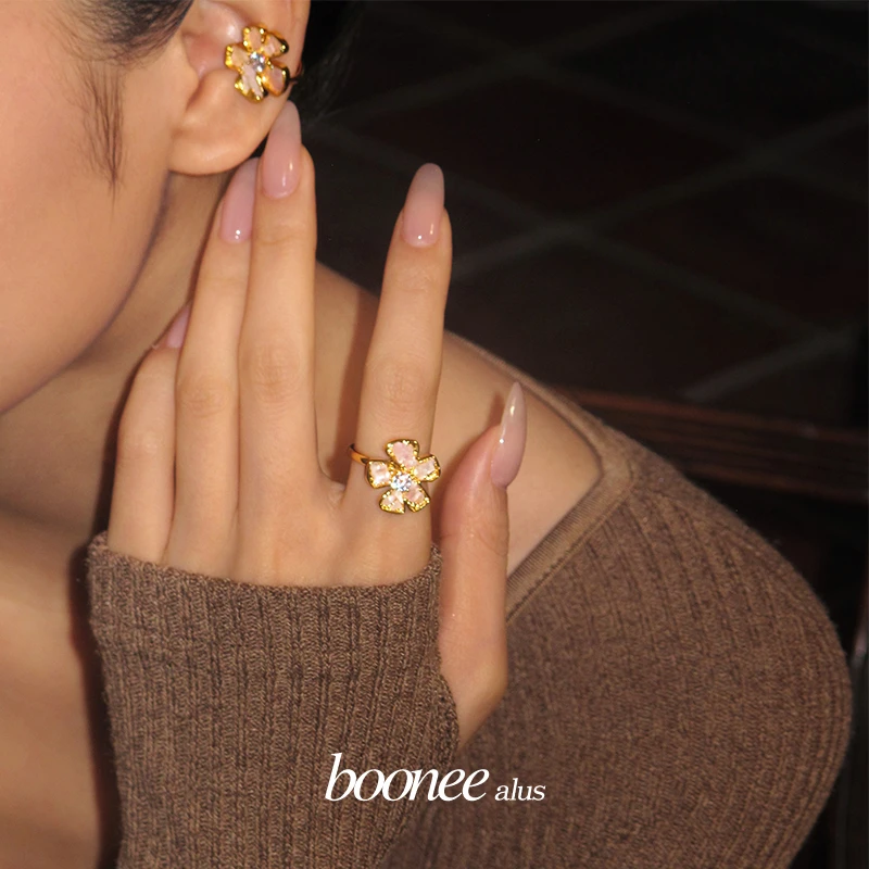 boonee alus 铜合金合成锆石戒指 轻奢金色花朵戒指女小众食指戒