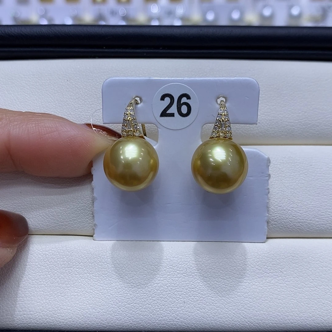 18K金镶嵌耳饰海水珍珠11到12点位浓茶金珠