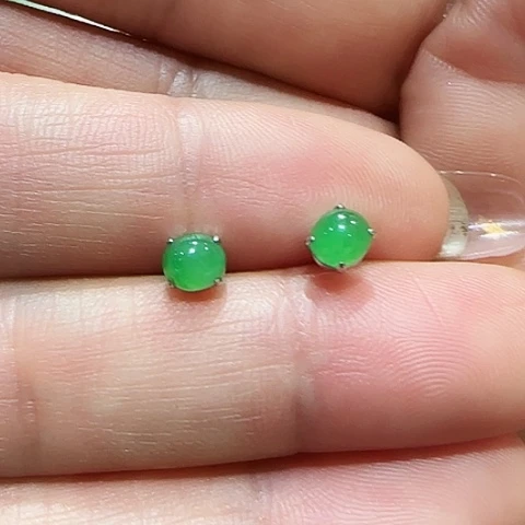 翡翠18K金镶嵌耳饰