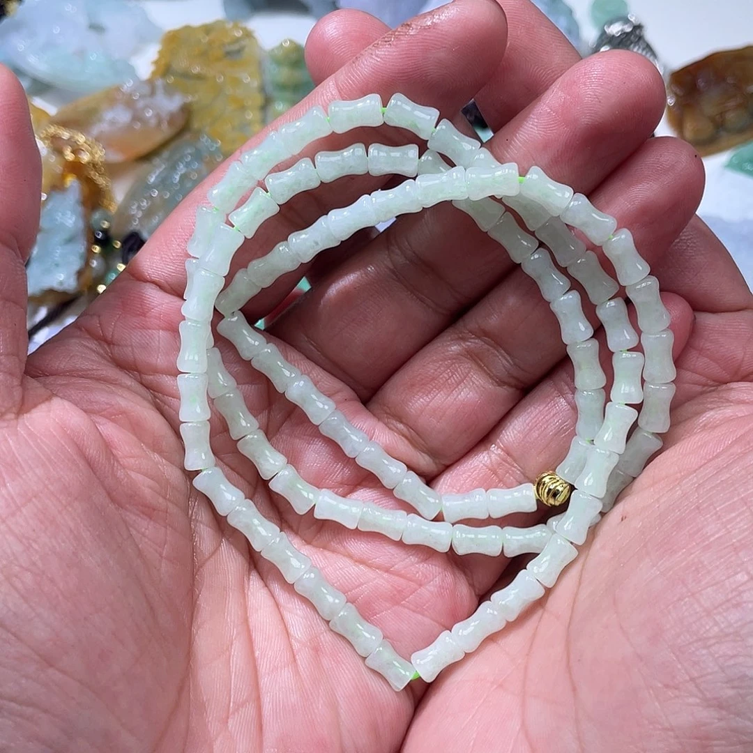 颈饰未镶嵌翡翠?****翡玉缘翡翠