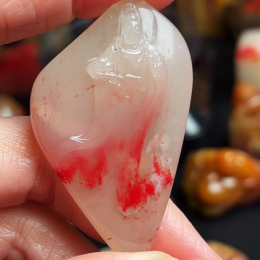 其他巴林石鸡血石挂件