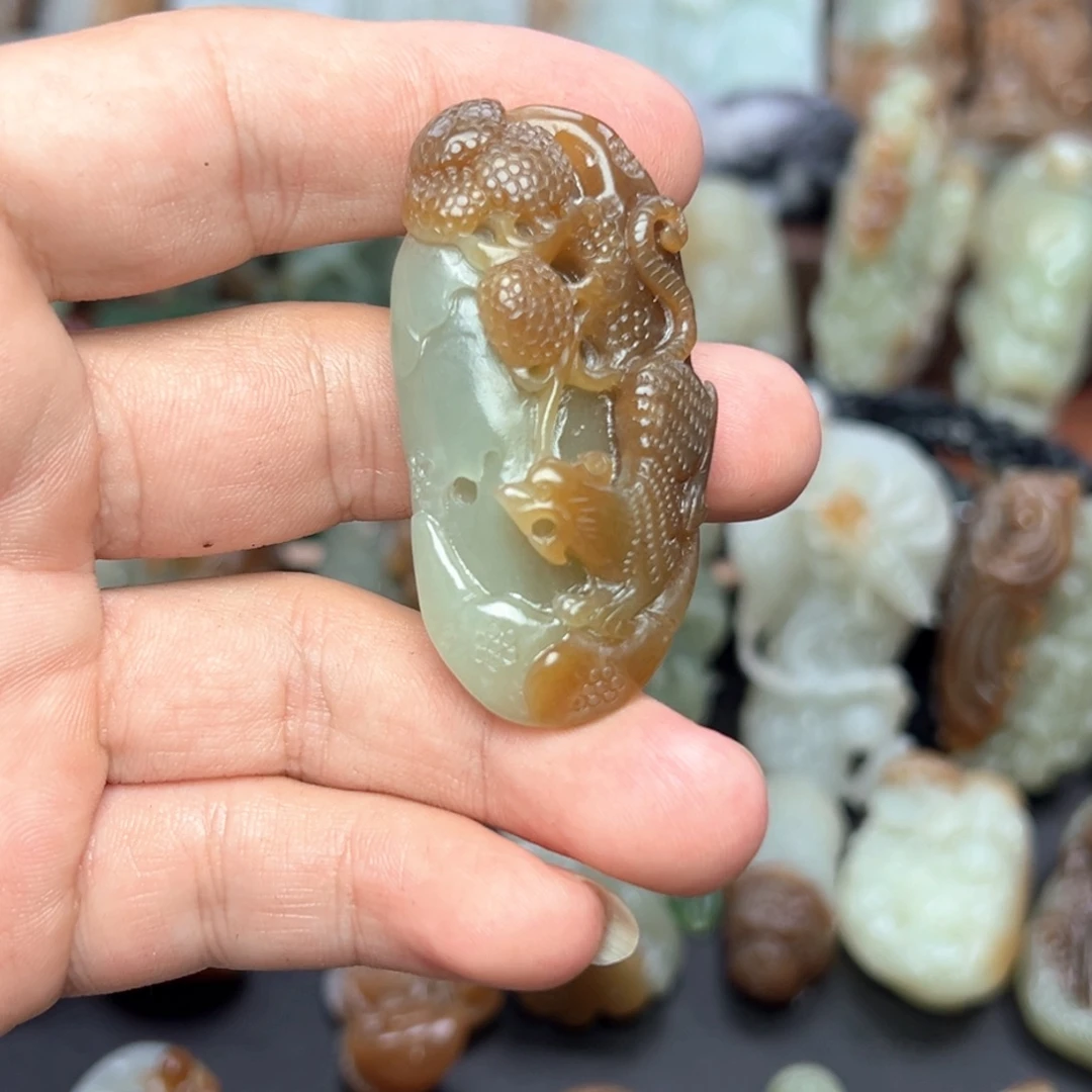 和田玉未镶嵌挂件