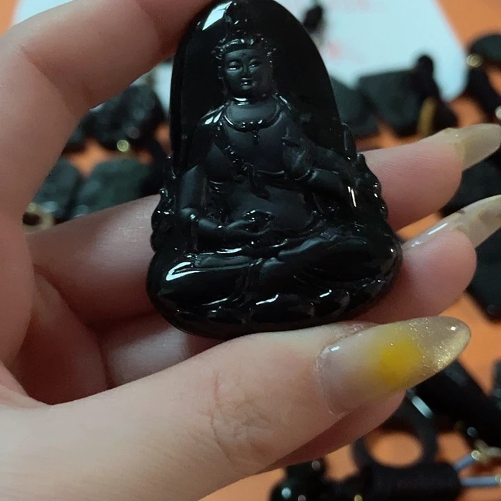 翡翠颈饰未镶嵌招***视