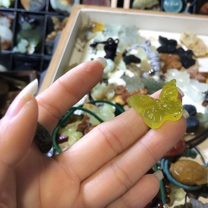 岫玉未镶嵌岫玉挂件