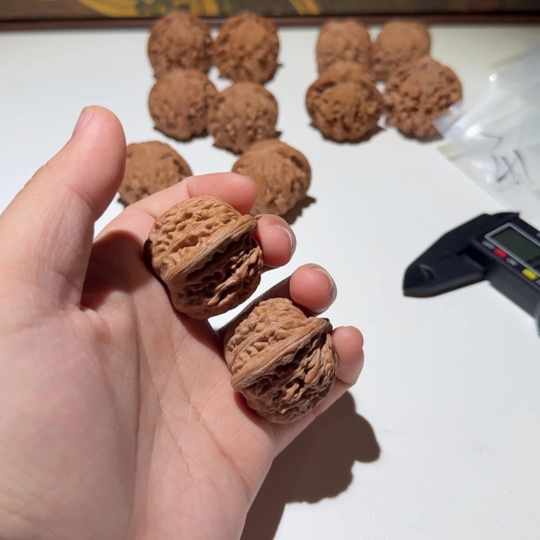 文玩核桃吊坠汗高