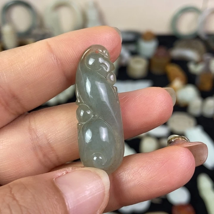 翡翠挂件未镶嵌88999696