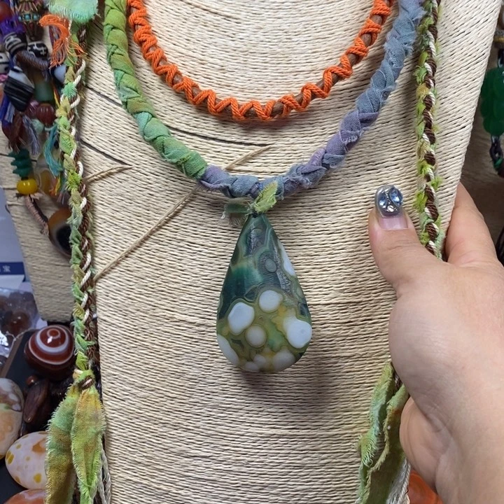 玛瑙/玉髓未镶嵌颈饰