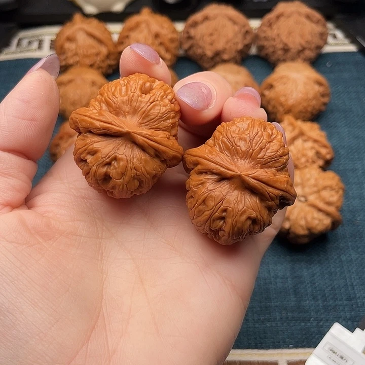 把件文玩核桃全品翘肩膀元宝38