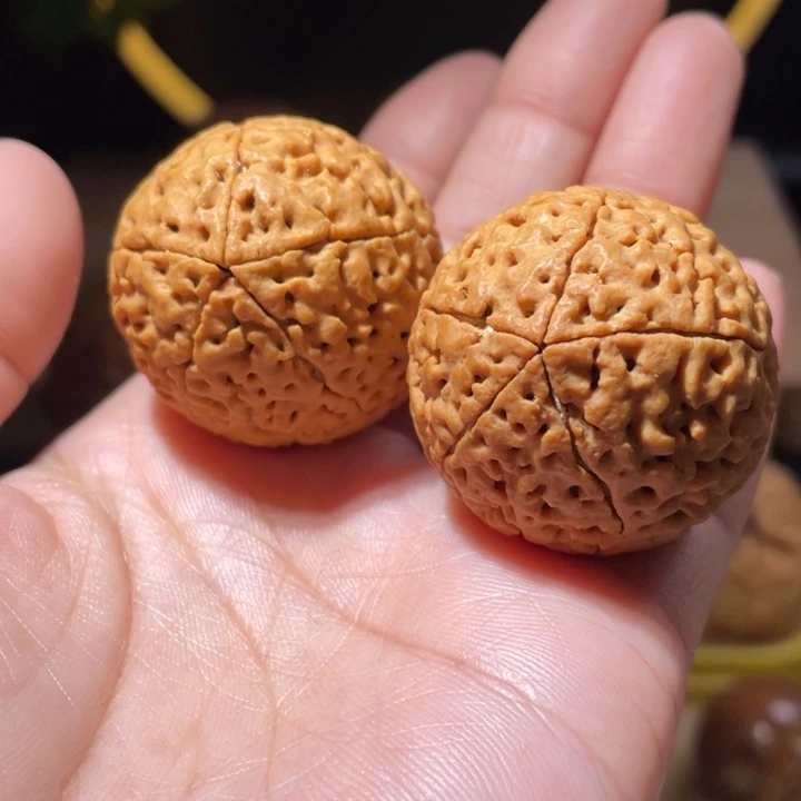 桃核把件五瓣金刚菩提