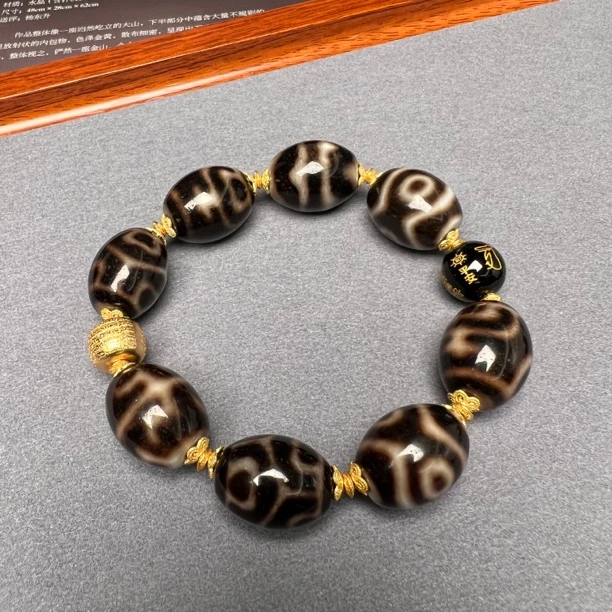 【艺心珠宝】玛瑙黑金达洛多宝手串多样性发货/发一件S09004