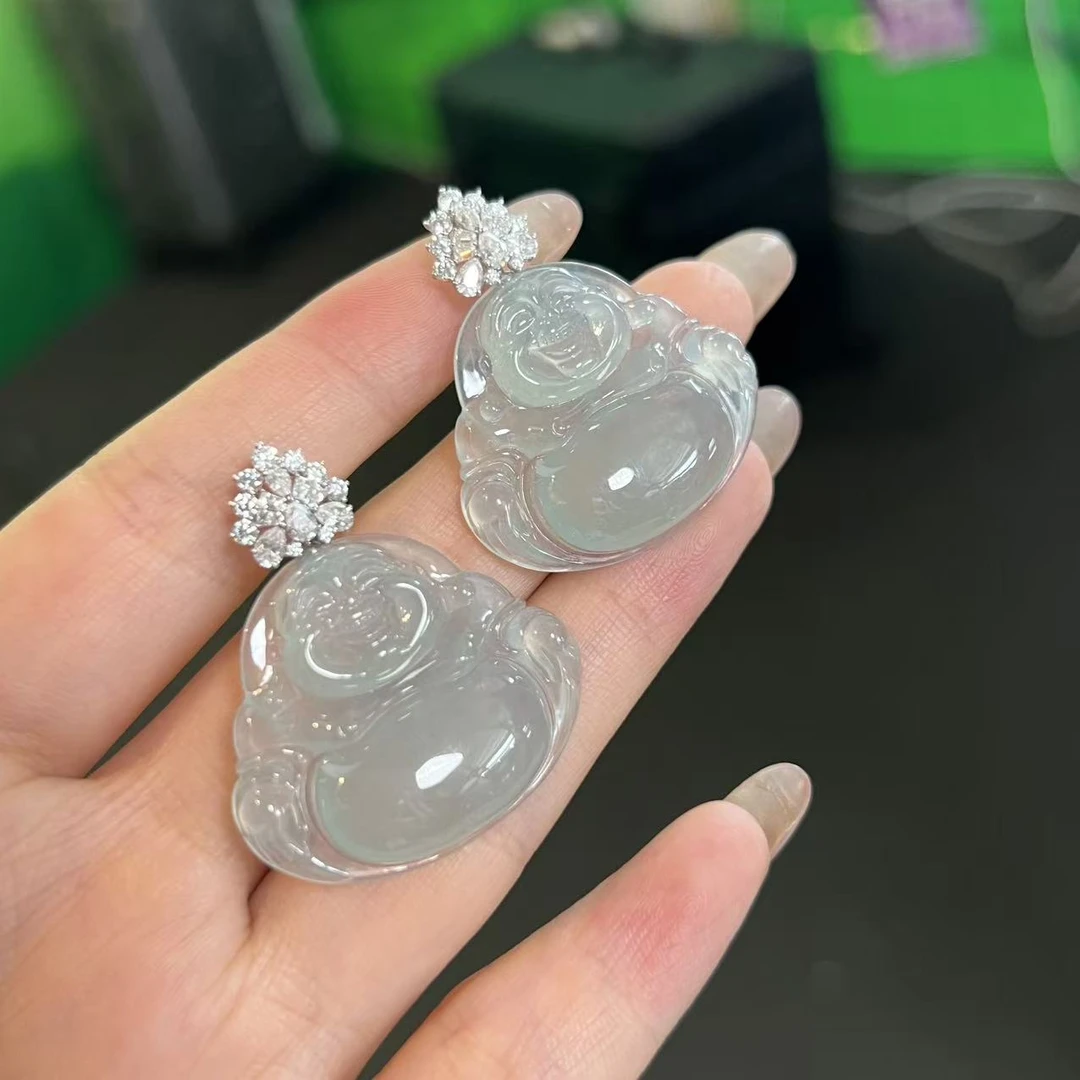 【小宝珠宝】23 S100608-18K金镶嵌翡翠吊坠-多样性发一件