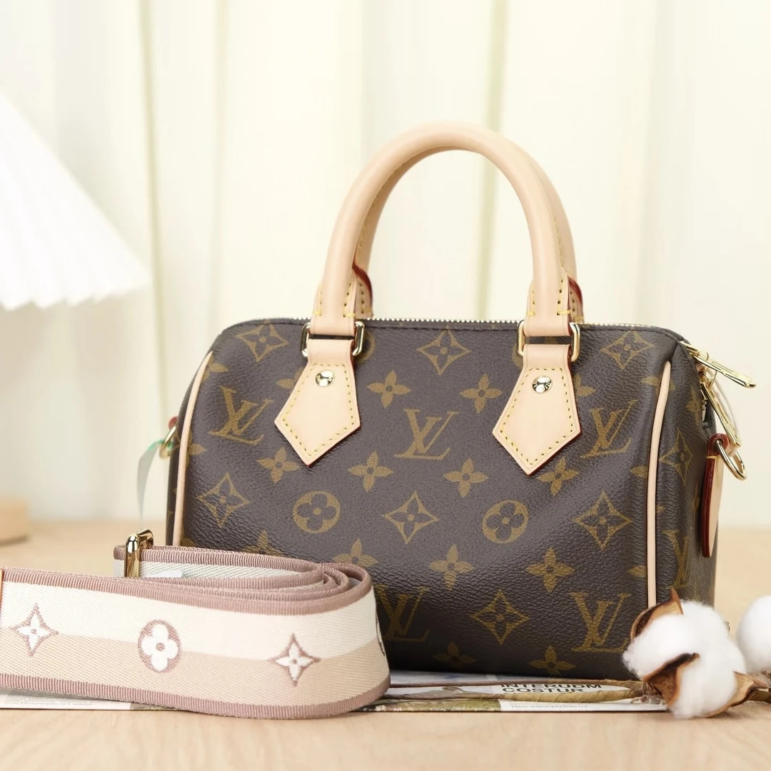 99新 LouisVuitton/路易威登 lv老花speedy20奶茶色肩带（12131727