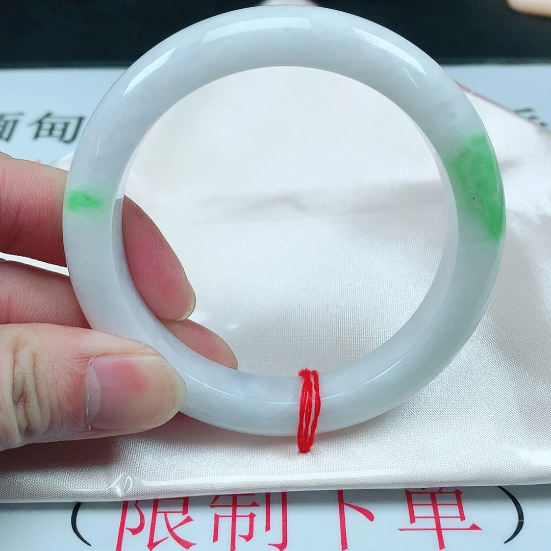 翡翠手镯未镶嵌圈59