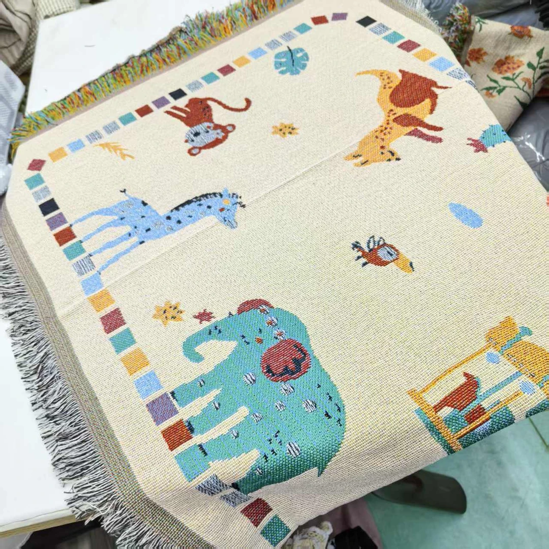 【沙发盖巾】<快乐动物园>90X180cm<±5cm 含流苏边尺寸>简约沙发垫