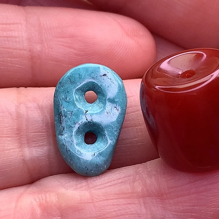 要***管未镶嵌原矿玛瑙/玉髓