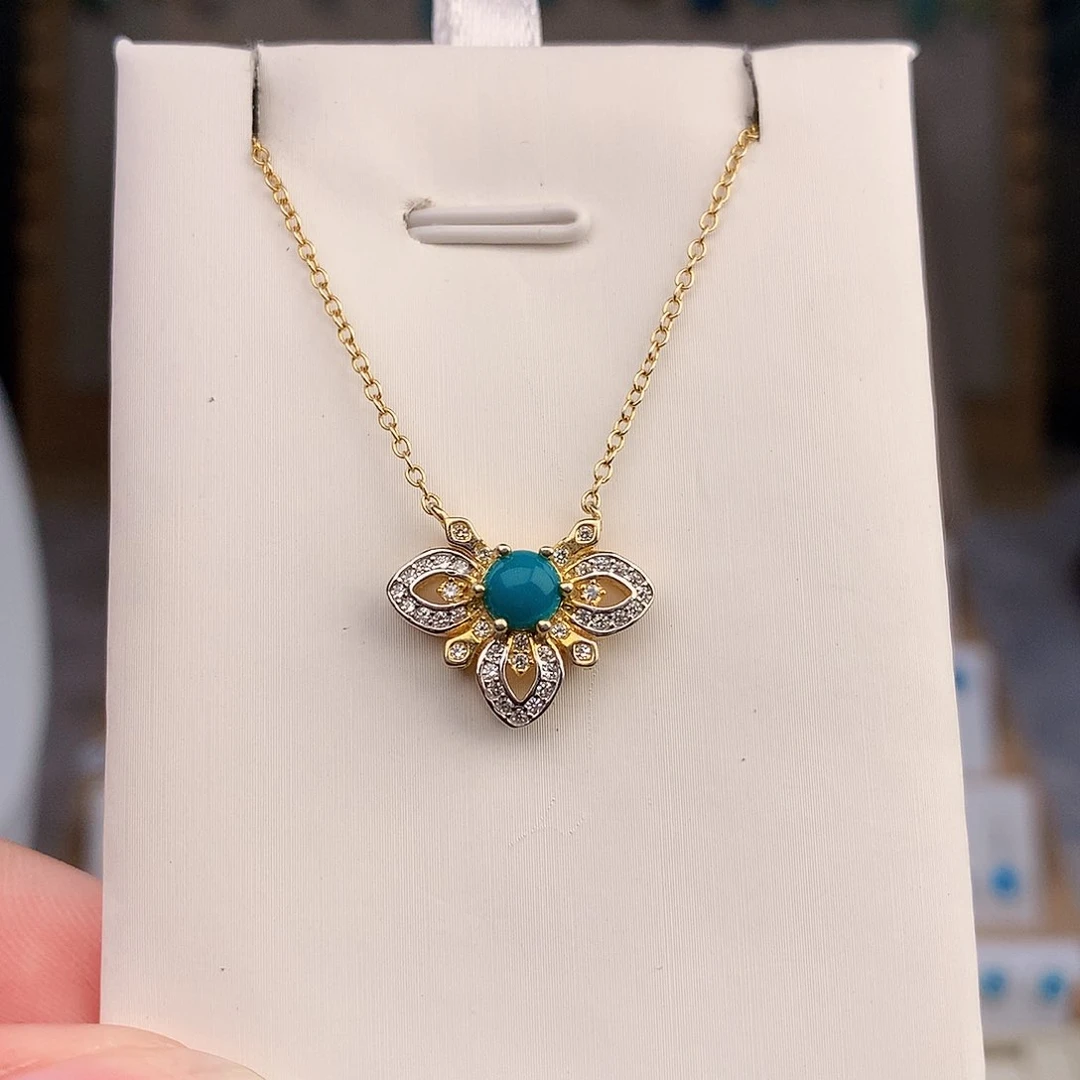 绿松石未镶嵌颈饰