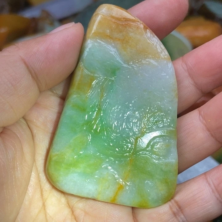 翡翠挂件未镶嵌缅甸翡翠