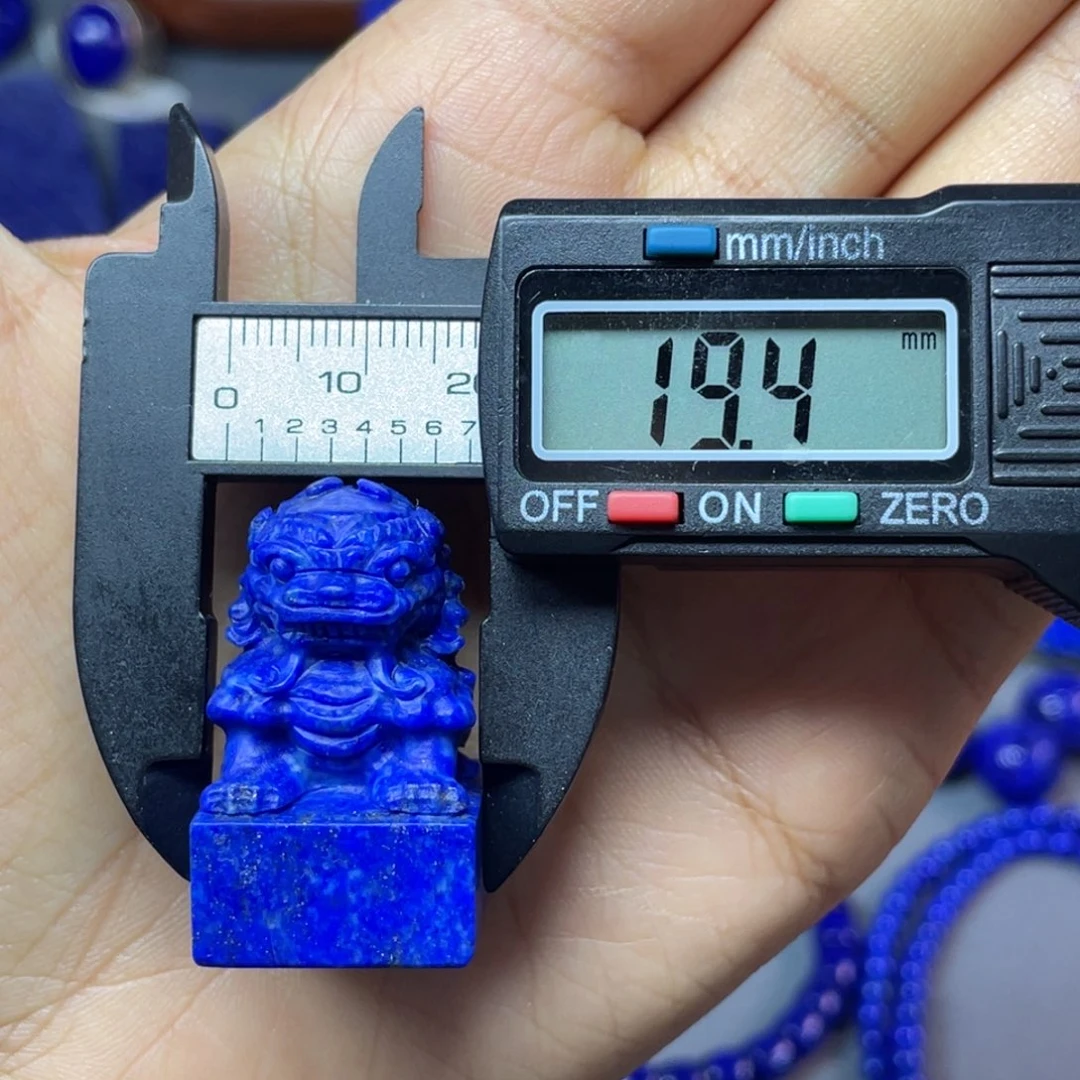 青金石未镶嵌印章雕刻件