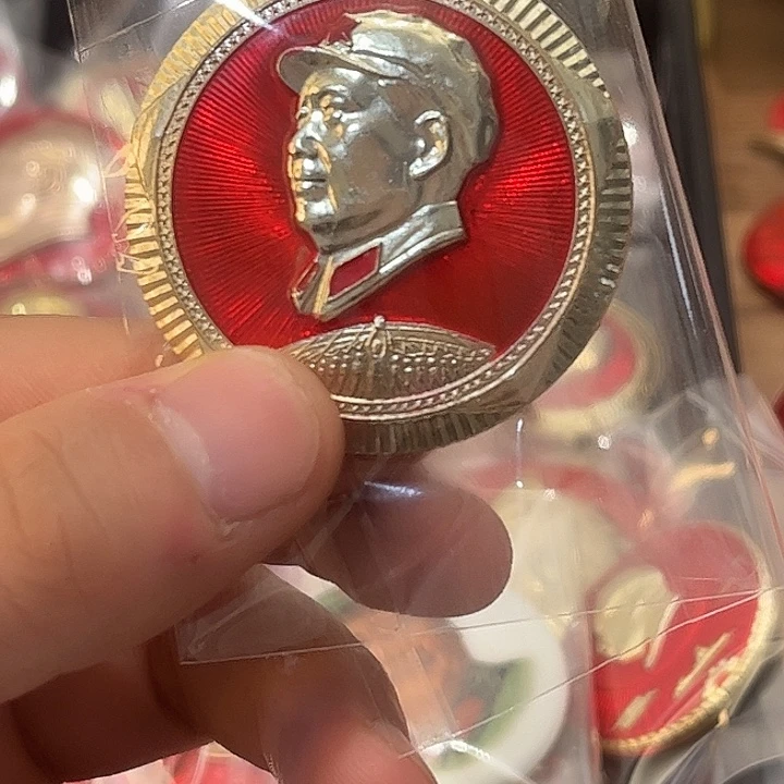 涛***哥像章一一一一一一一高贵轻言