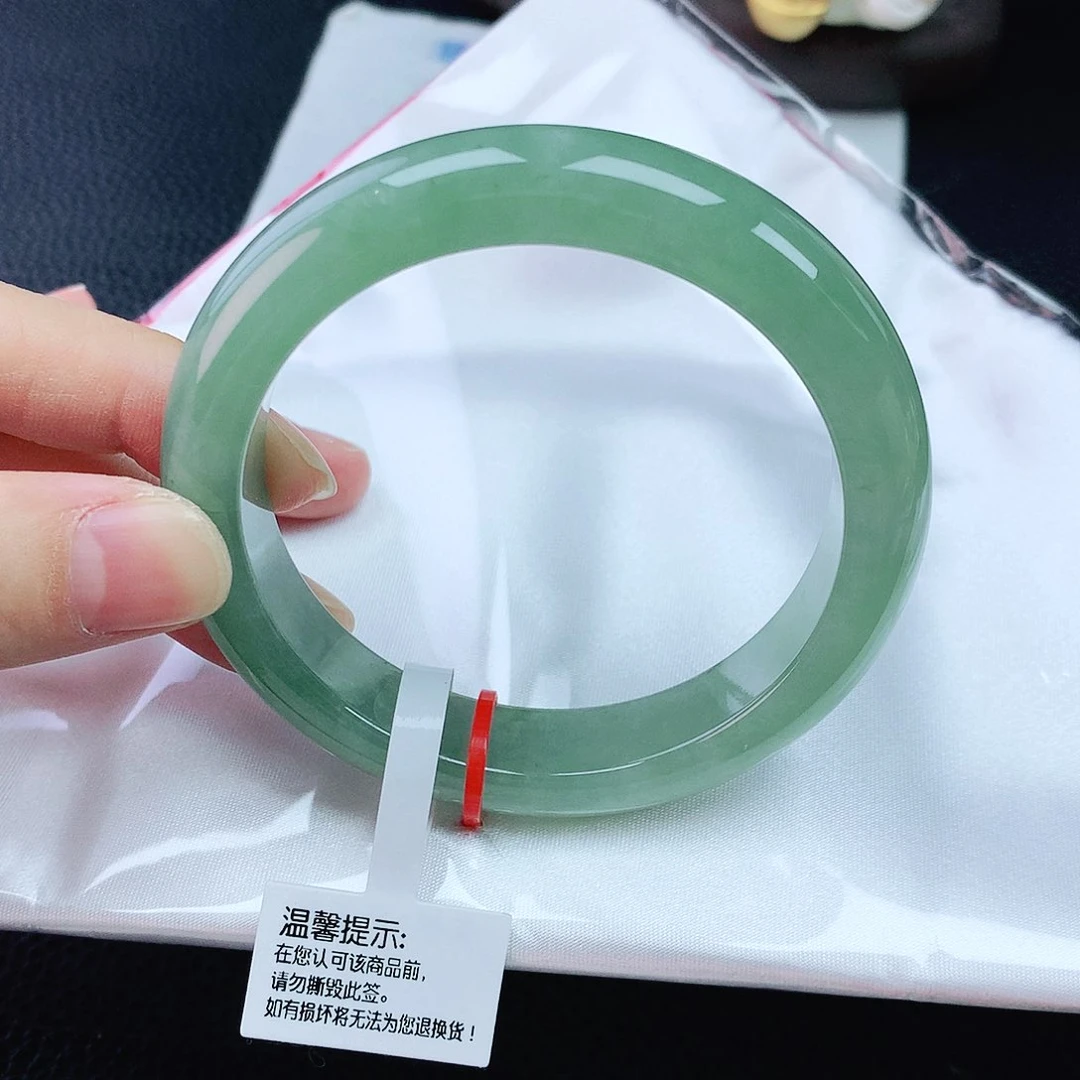 未镶嵌手镯翡翠56冰绿