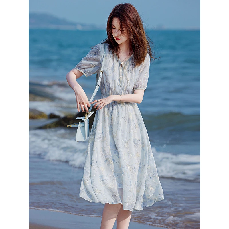 时尚气质设计感夏季连衣裙女士2025年减龄淑女收腰显瘦裙子