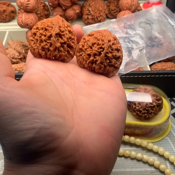 吊坠文玩核桃42尺寸满天星