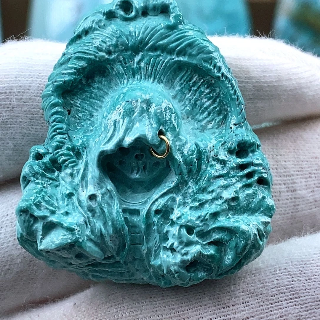 薇***i绿松石未镶嵌珠宝奇石