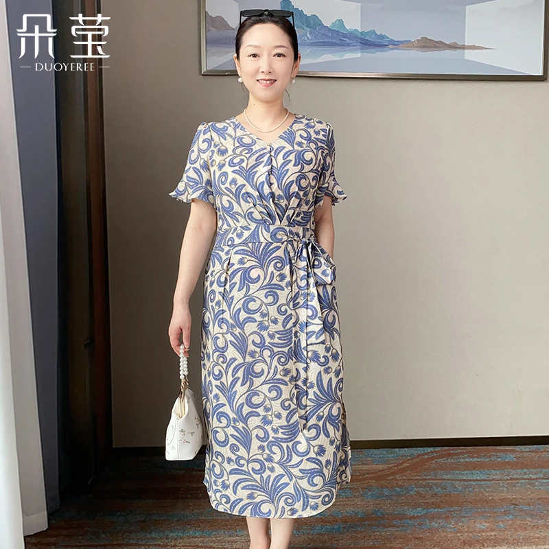 妈妈夏装时尚2025新款连衣裙中年洋气花色裙子中老年女装收腰长裙