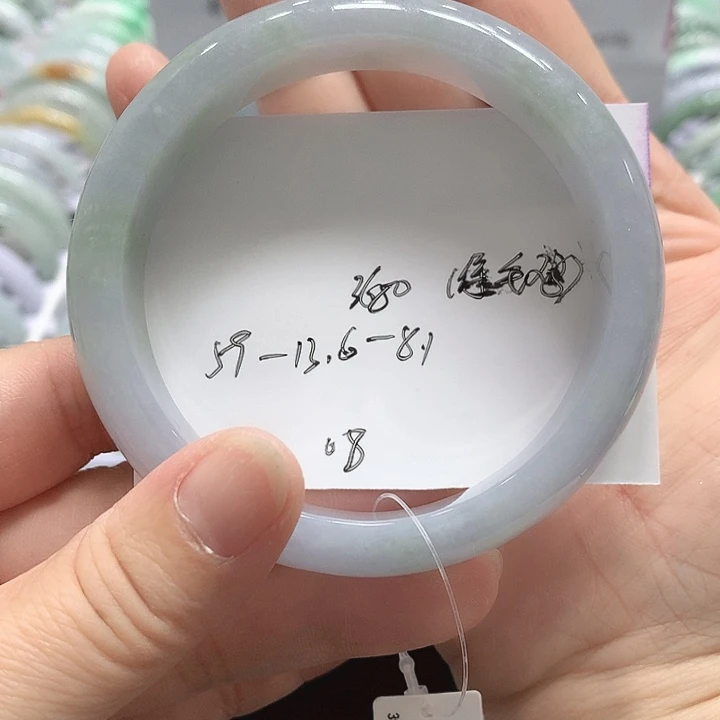 翡翠未镶嵌手镯08