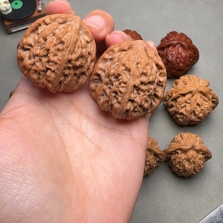文玩核桃把件南疆石38