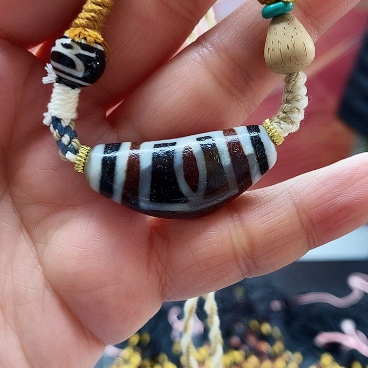 玛瑙/玉髓颈饰合金