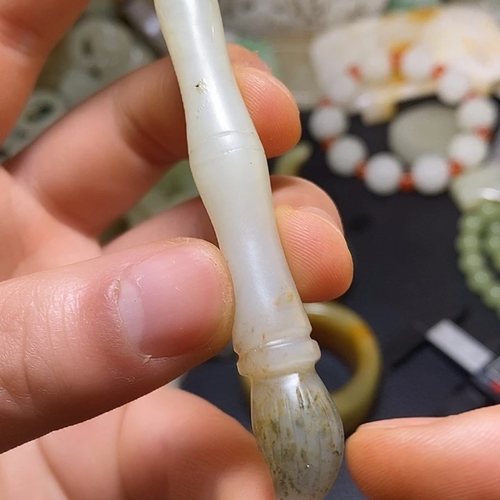 和田玉（糖玉）未镶嵌颈饰