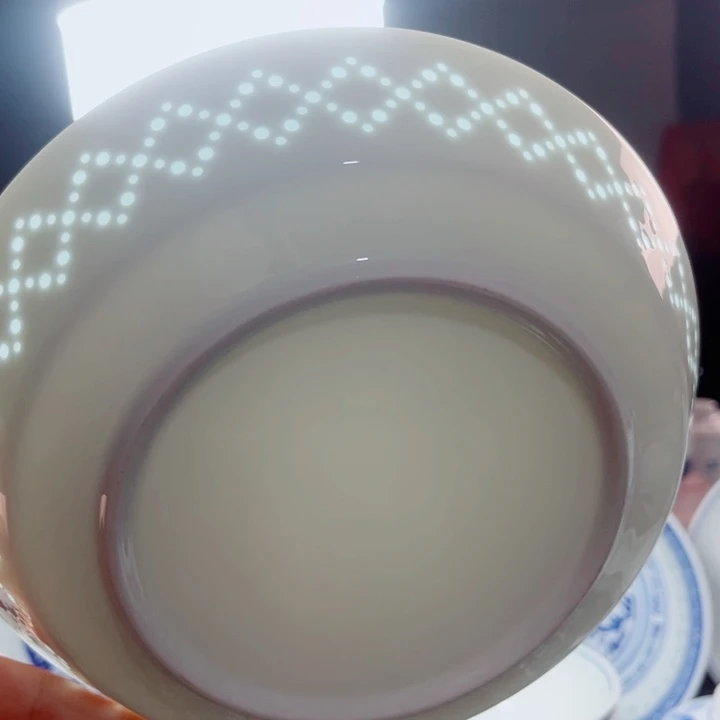 青花玲珑8寸窝盘网格